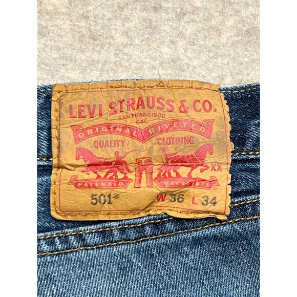 Levi's 501 Button Fly Straight Leg Medium Wash Men's Denim Jeans 36 X 34 - Picture 5 of 9